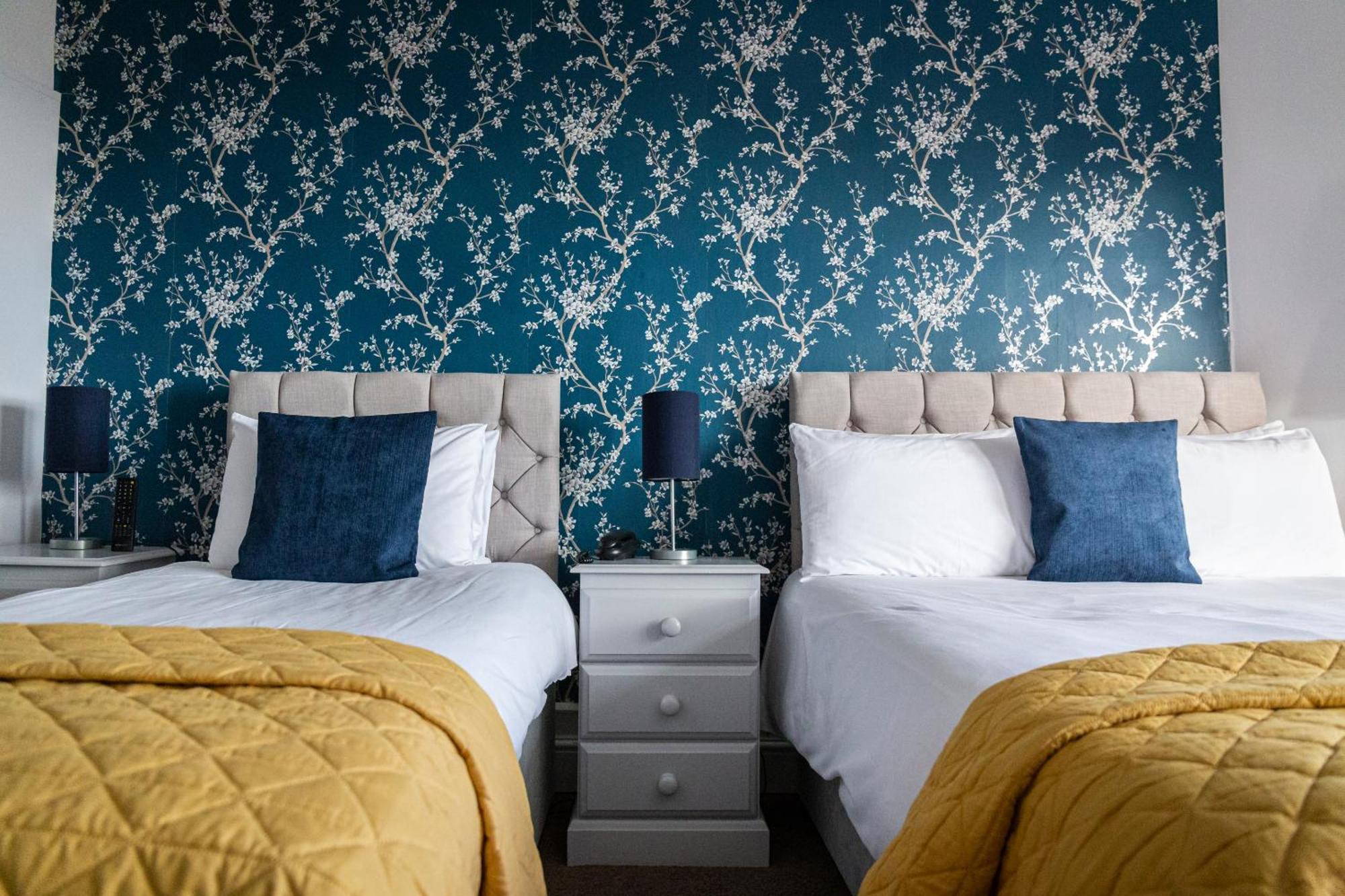 Mount Pleasant Hotel Great Malvern Room photo